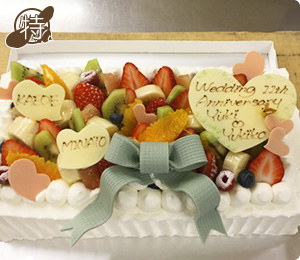 フルーツのウェディングケーキ